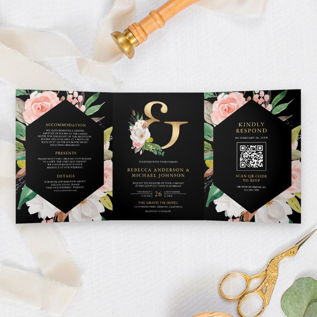 Convite Com Dobra Tripla Rosa Floral E comercial Preto Código QR Casamento (Criador carregado)