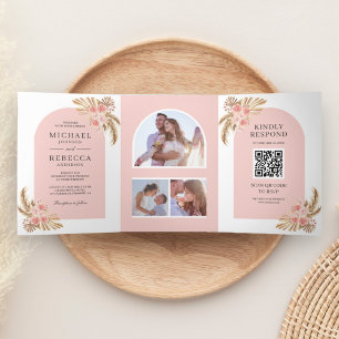 Convite Com Dobra Tripla Rosas Rosa Bege Arco de Pampas Código QR Casamento