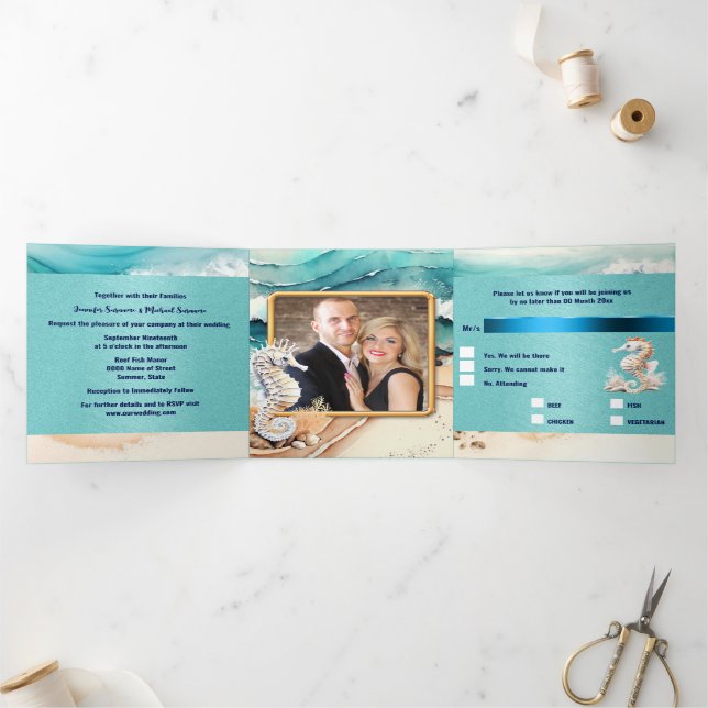 Convite Com Dobra Tripla Seacavalo arenoso praia oceano ondas aquarela (Dentro)