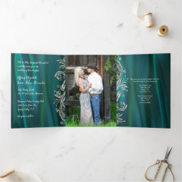 Convite Com Dobra Tripla Teal Satin Olhe com Casamento Peacock