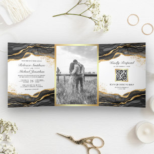 Convite Com Dobra Tripla Tinta Abstrata Código QR Casamento Ouro Preto