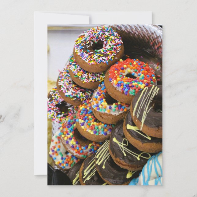 Convite com donuts na frente (Frente)