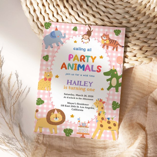 Convite de 1º Aniversário Animais da Festa Rosa (Pink Party Animals first birthday invitation for a fun and playful girl birthday. 🎉🦁🎀)