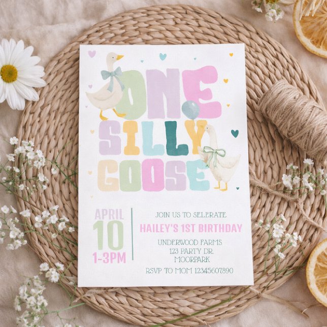 Convite de 1º Aniversário One Silly Goose – Pastel (Criador carregado)