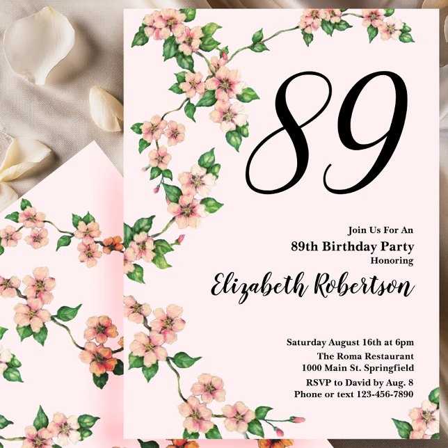Convite de 89º aniversário floral em rosa bege (Criador carregado)