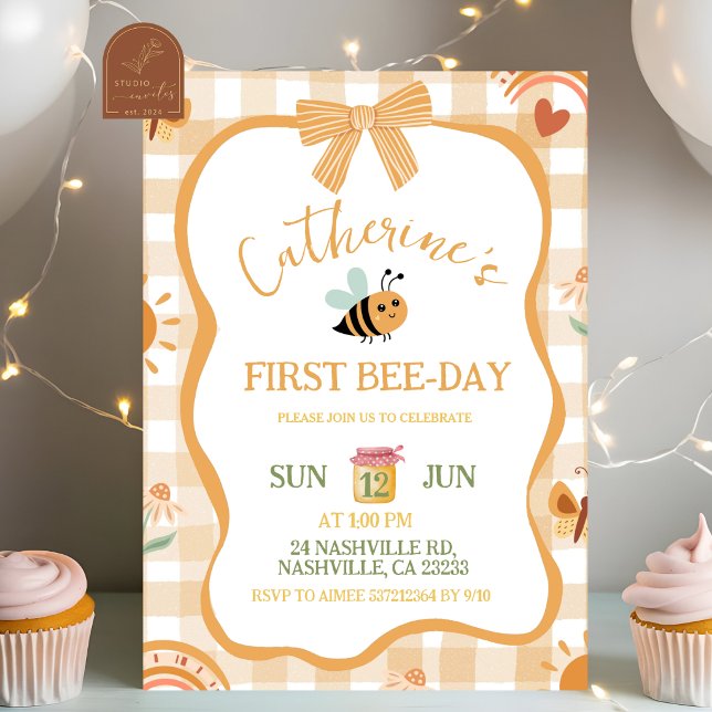 Convite de Aniversário Abelha Xadrez Gingham Laran (Criador carregado)
