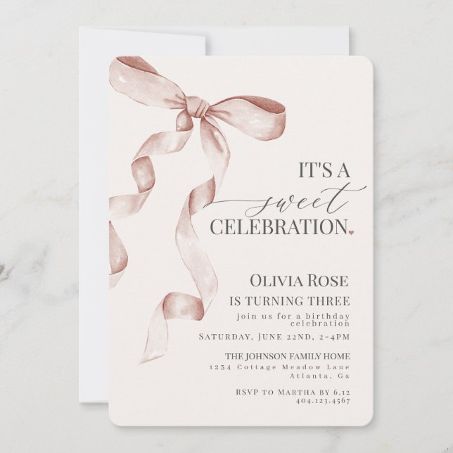 Convite de aniversário Beige Coquette Girl (Frente)