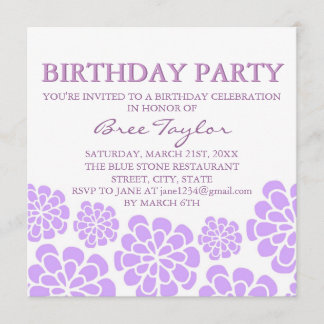 Convite de Aniversário com Design de Flor Roxa Mod