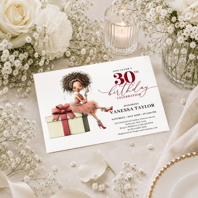 Convite de Aniversário de 30 anos Mulher Excêntric (Quirky Woman 30th Birthday Burgundy Red Party Invitation

)