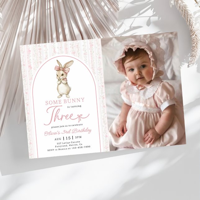 Convite de Aniversário de 3 anos Coquette Pink Bun (Criador carregado)