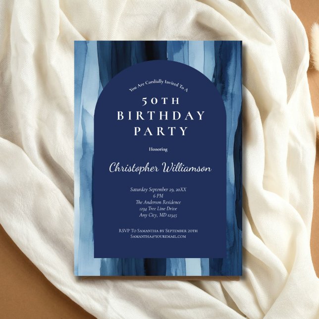 Convite de Aniversário de 50 Anos para Homens com  (Blue Abstract Modern Watercolor 50th Birthday invitation for him. Printed or Digital)