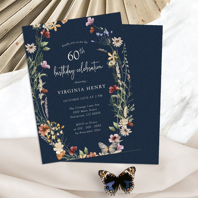 Convite de Aniversário de 60 anos com Floral Azul  (Navy Blue Floral Boho 60th Birthday Party Invitation by Painted Paperie
)