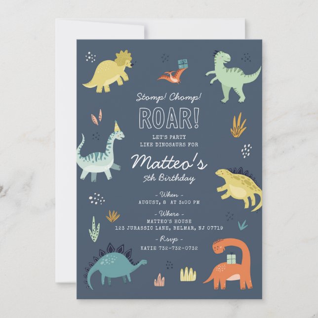 Convite de aniversário de dinossauro fofo (Frente)