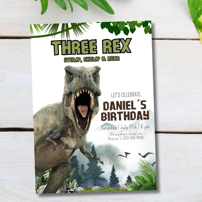 Convite de aniversário de dinossauro Três convites (Criador carregado)