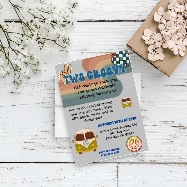 Convite de Aniversário de Dois Rapazes da Groovy (Criador carregado)