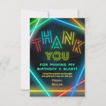 Convite de aniversário de etiqueta laser | Festa L