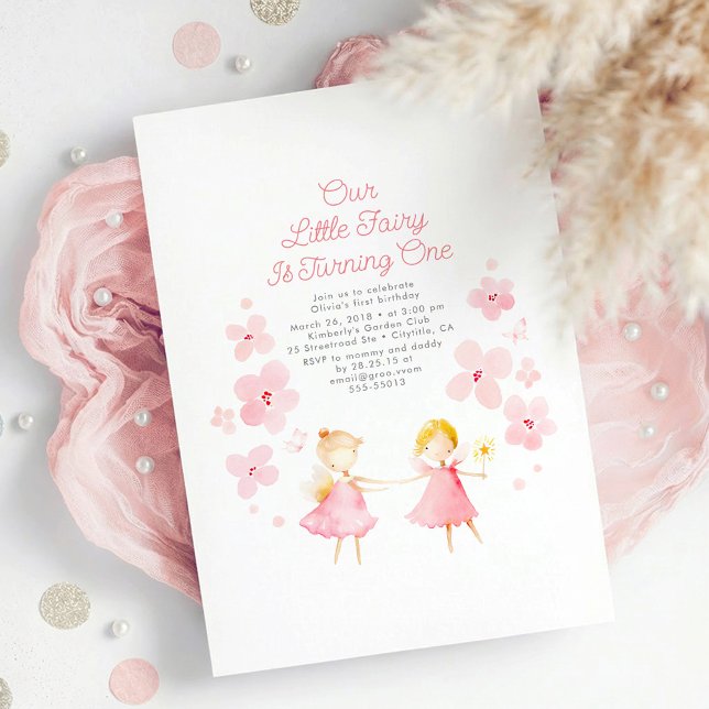 Convite de Aniversário de Fada Mágica (Little Fairy Pink Floral Cute Whimsical 1st Birthday Invitation to Celebrate Baby Girl)