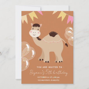 Convite de aniversário de foto do camelo de desenh