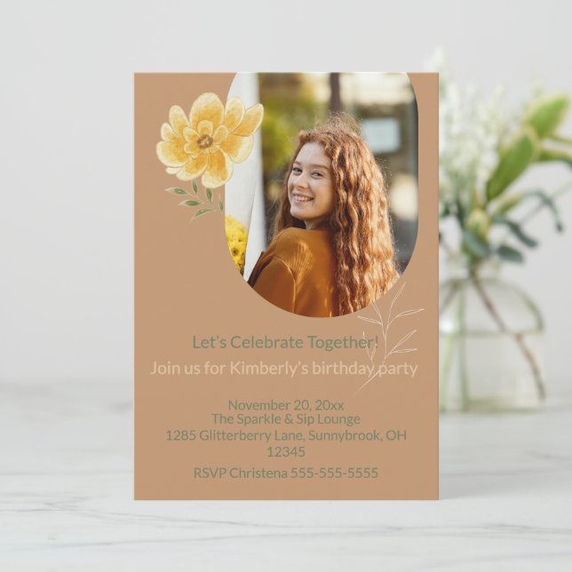 Convite de Aniversário de Foto Pétalas & Alegria (Em pé/Frente)
