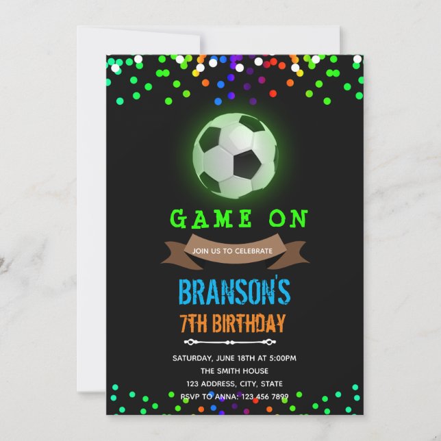Convite de aniversário de futebol que brilha no es (Frente)
