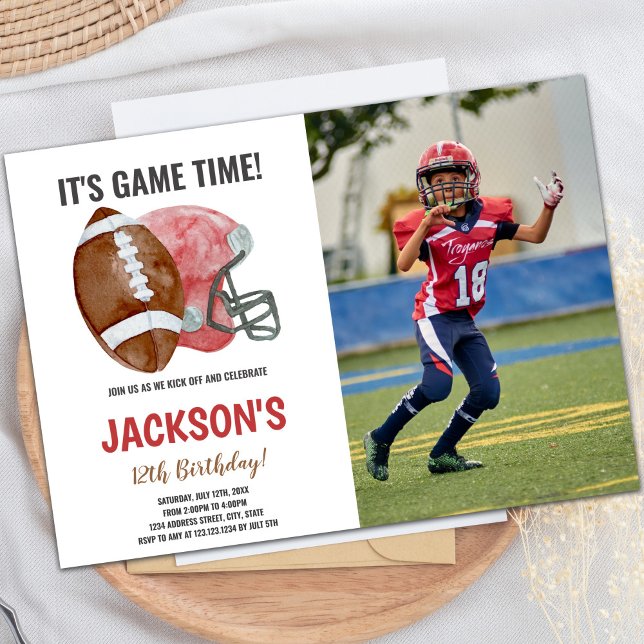 Convite de Aniversário de Futebol Red Brown com Fo (Red Brown Football Birthday Invitations with photo)