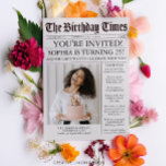 Convite de aniversário de jornal exclusivo<br><div class="desc">Convide todos para a celebração com esta Festa de aniversário de jornal única Convide! Adicione facilmente uma foto à parte frontal e traseira (ou remova a imagem traseira). Seus hóspedes vão adorar receber este convite de festa único! Assista ao nosso vídeo em YouTube.com/CreativeUnionDesign para ver como editar estes arquivos em...</div>