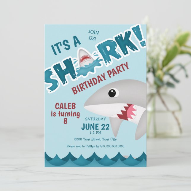 Convite de aniversário de Shark Divertido (Em pé/Frente)