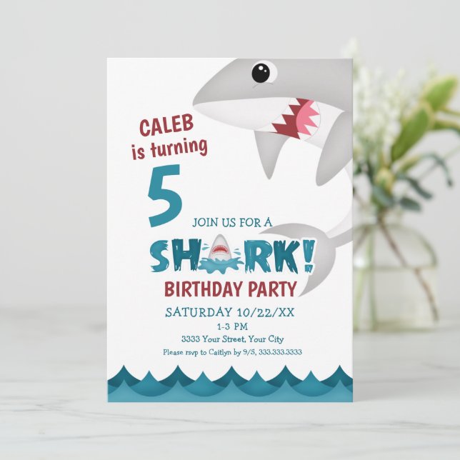 Convite de aniversário de Shark Divertido (Em pé/Frente)