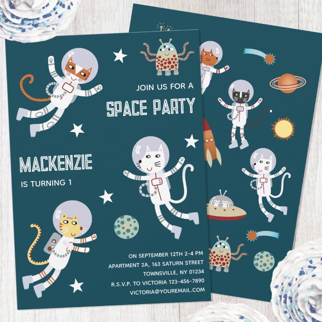 Convite de Aniversário de Um Ano do Espaço Diverti (Fun space themed cat astronaut kids first birthday party invitations)