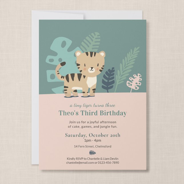 Convite de Aniversário do Menino Tigre da Selva (Tiny Tiger - 5x7" Birthday Invitation)