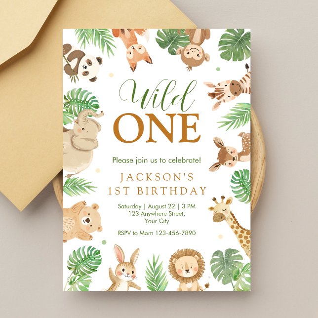 Convite de Aniversário do Pequeno Selvagem (Wild one birthday invitation with safari animals and tropical greenery for boys)