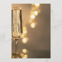 Convite de Aniversário Dourado com um copo de cham