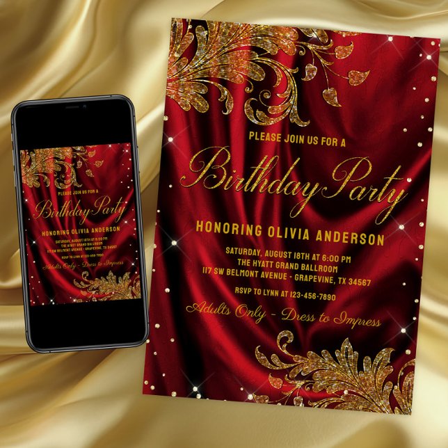 Convite de aniversário Dourado da Borgonha (Womans elegant red and gold birthday party invitation with gold swirls on a red satin background.)