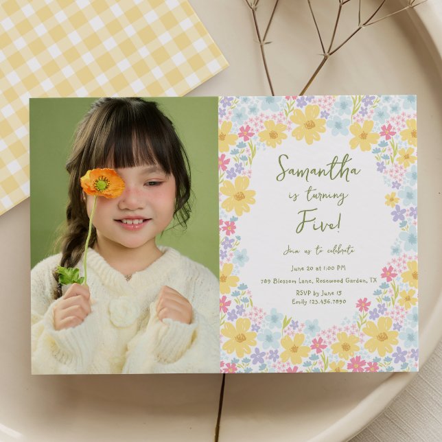 Convite de Aniversário Infantil Flor de Pastel de  (Criador carregado)
