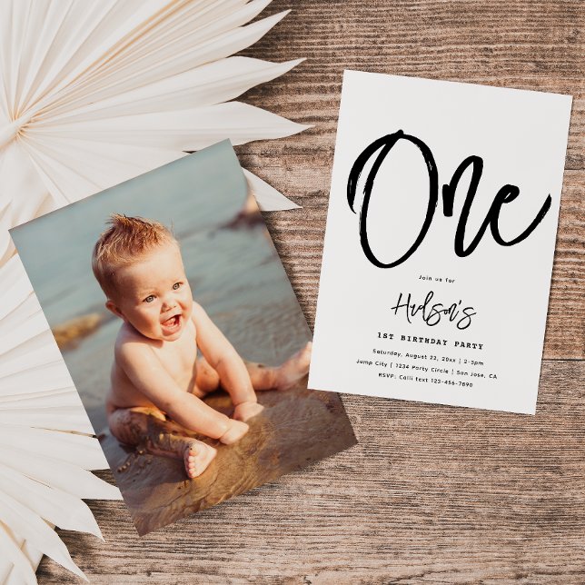 Convite de aniversário minimalista | Aniversário s (Criador carregado)