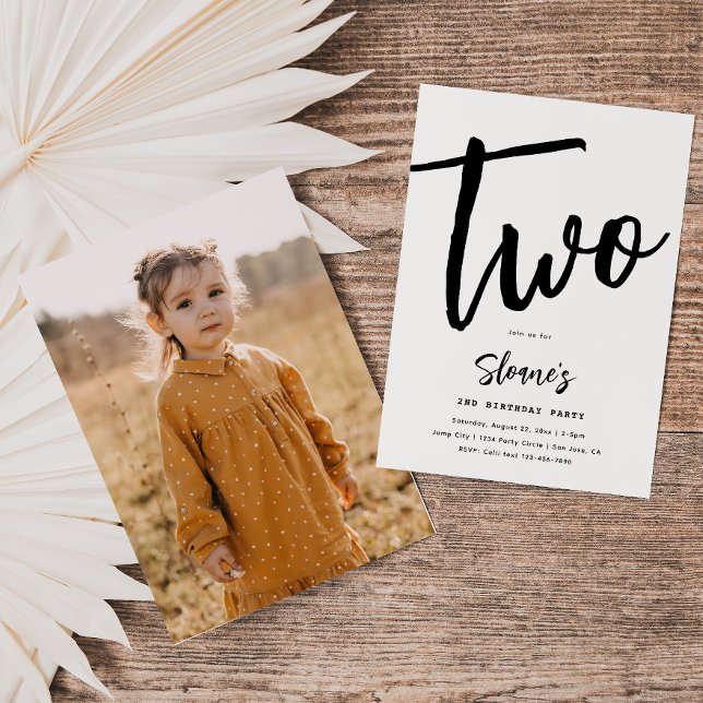 Convite de aniversário minimalista | Aniversário s (Criador carregado)