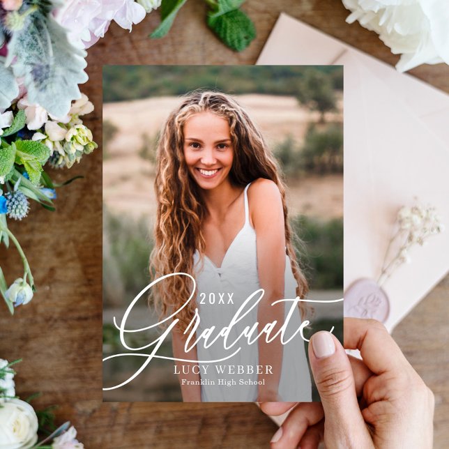 Convite de Anúncio de Formatura Finamente Redigido (Criador carregado)