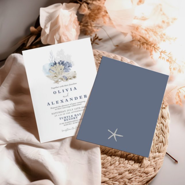 Convite de casamento azul da praia de conchas (Criador carregado)