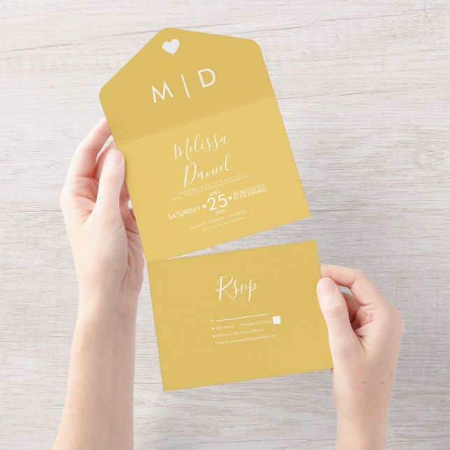 Convite de Casamento Bold Yellow Hearts Tudo em Um (Aba destacável)