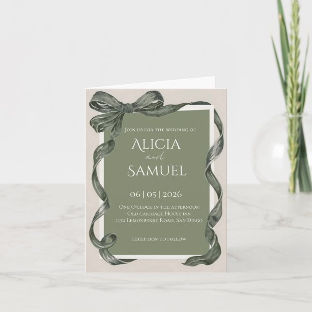 Convite de Casamento com Fita Verde Sage Elegante (Frente)