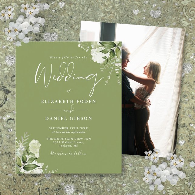 Convite de casamento com foto de folhas de musgo v (Budget Foliage Moss Green Photo Wedding Invitation)