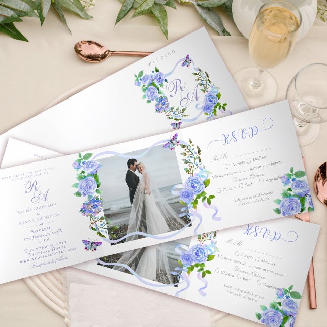Convite de Casamento com Foto e Monograma de Fita  (Elegant Rose Ribbon Monogram Photo Invitation Card.)