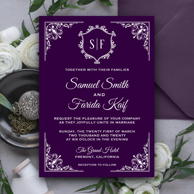 Convite de Casamento com Monograma Rebuscado Roxo  (Criador carregado)