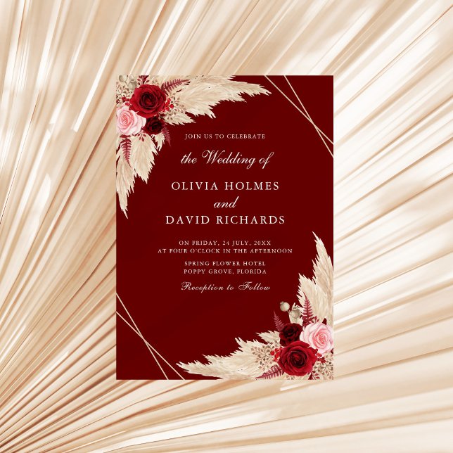 Convite de Casamento com Rosas Borgonha e Capim-do (Burgundy Roses and Pampas Grass Wedding Invitation on a sunny neutral dry palm leaf)