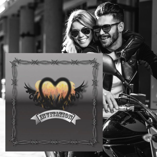 Convite de Casamento de Motoqueiro com Corações e  (Flames Heart RockNRoll Biker Wedding Invitation)