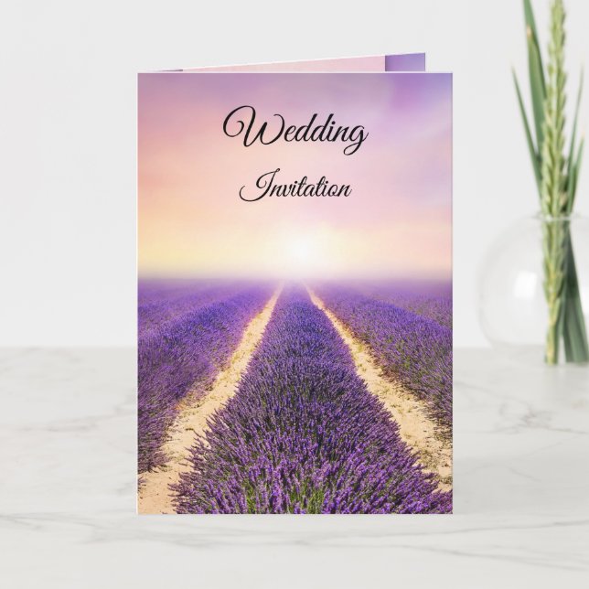 Convite de Casamento Dobrado Europeu da lavanda (Frente)