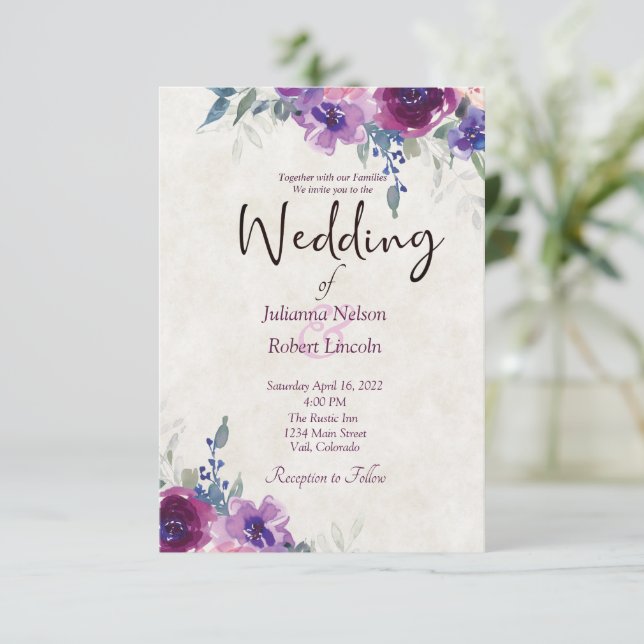 Convite de casamento floral roxo e mauve aquarela (Em pé/Frente)