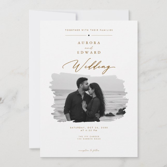 Convite de Casamento Foto com Grafismo Dourado Ele (Frente)