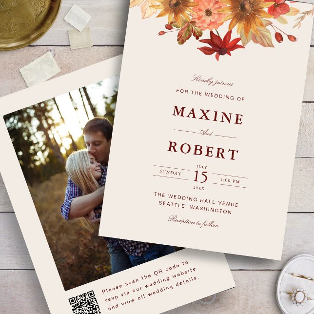 Convite de Casamento Foto QR Code Outono Folhas de (Elegant fall leaves photo wedding invitation adds autumn charm with your custom QR code.)