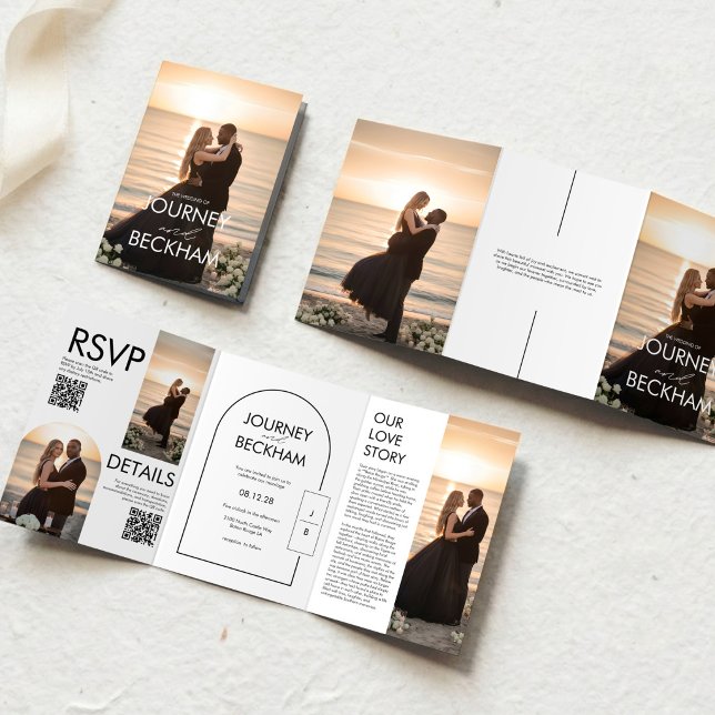 Convite de Casamento Fotográfico Trifold Minimalis (Tri-Fold Wedding Invitation with photos and QR codes for wedding website.)